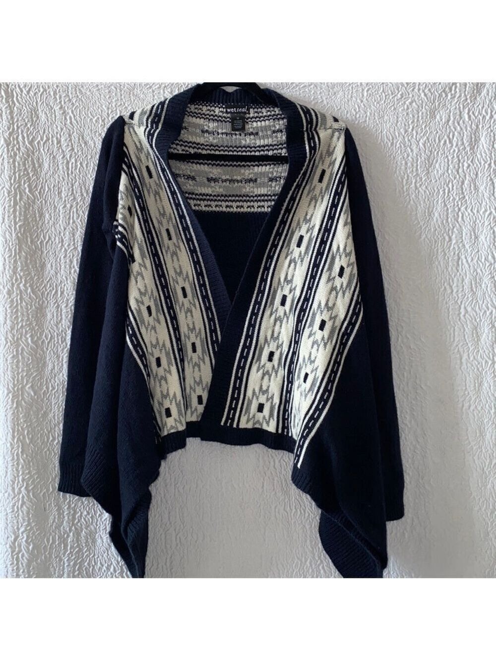 Wet Seal Long Sleeve Open Front Tribal Print Cardigan